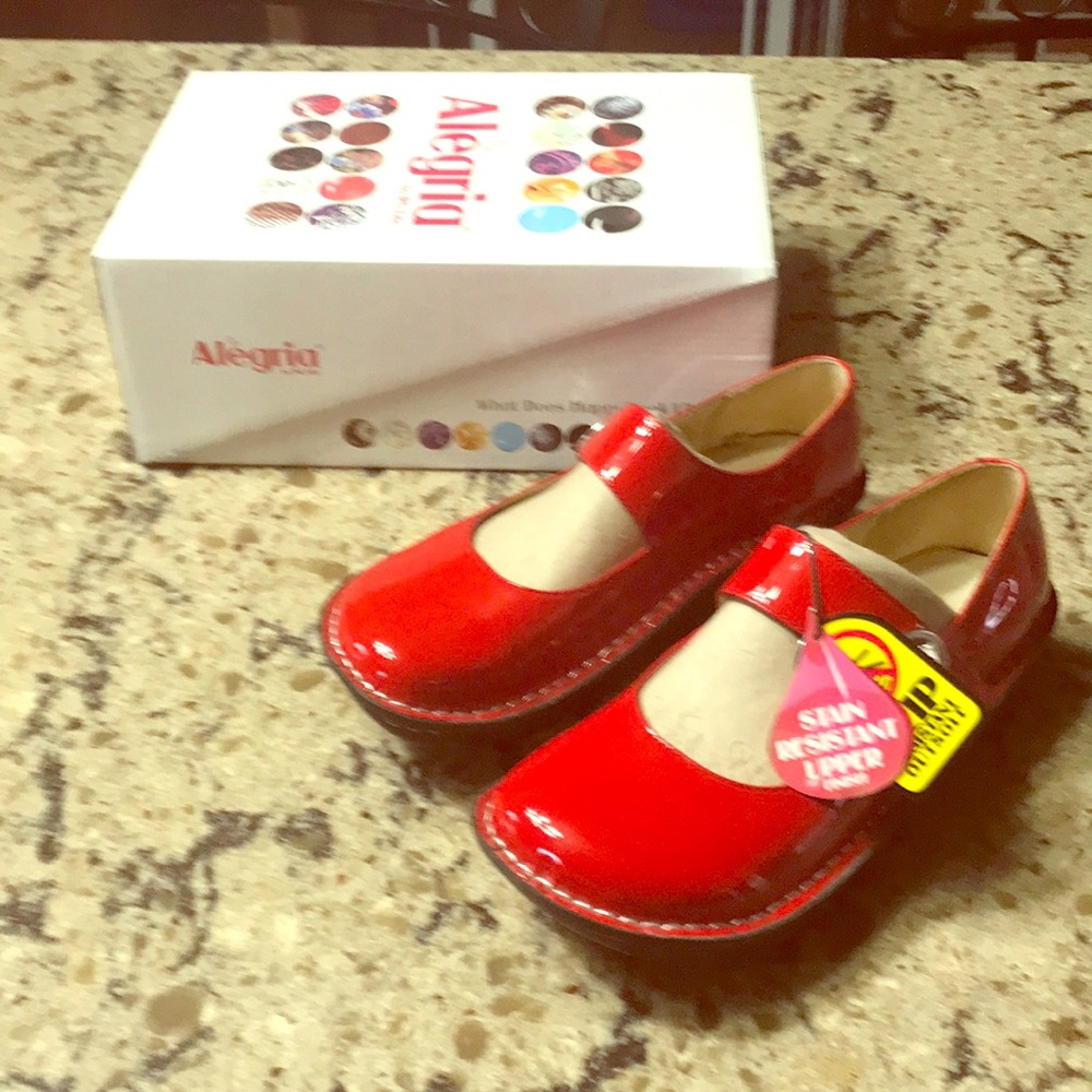 Algeria Paloma Cherry Patent 37 (7-7.5)